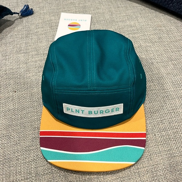 Accessories - Storied hats new